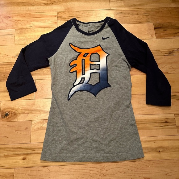 Nike Detroit Quarter Sleeve - Picture 1 of 3